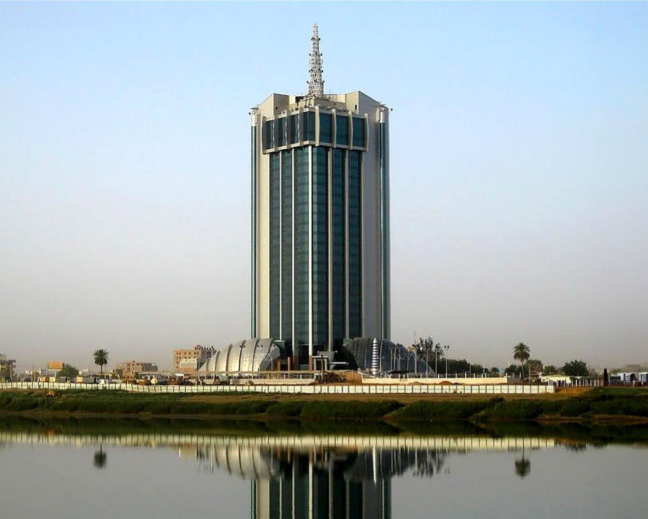 Budynek telekomunikacyjny w Sudanie